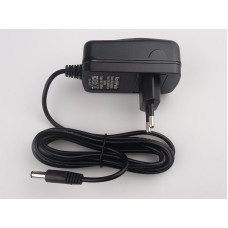 Импульсный сетевой адаптер NorthPad 9В 2А, 2.1x5.5 мм, чёрный