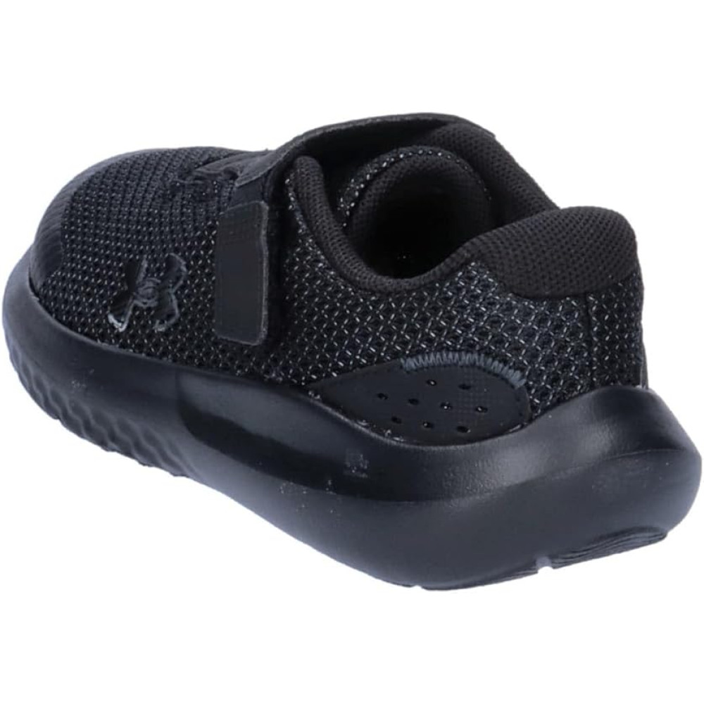 Кроссовки Under Armour UA BINF Surge 4 AC для мальчиков 23,5 рр. 13 см.