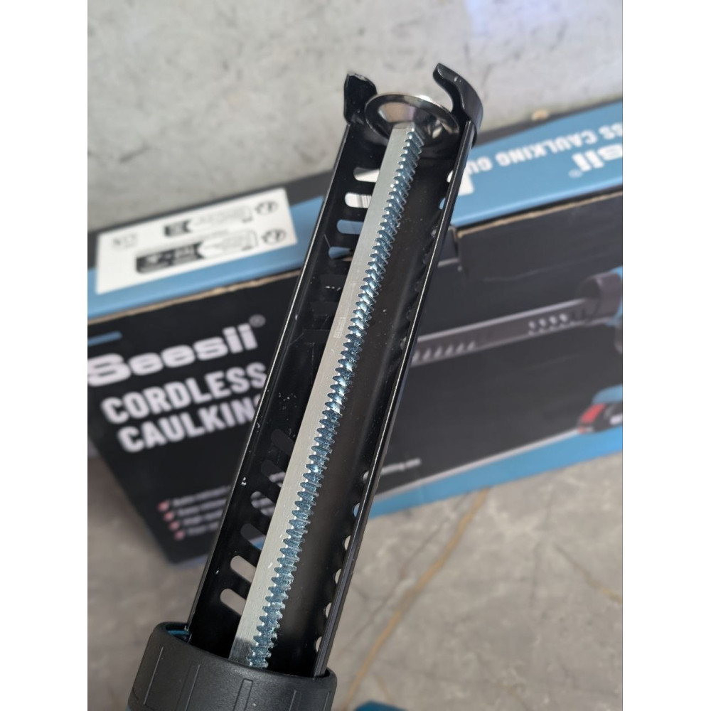 Аккумуляторный пистолет для герметика SEESII 21V 4 скорости БЕЗ БАТАРЕЙ