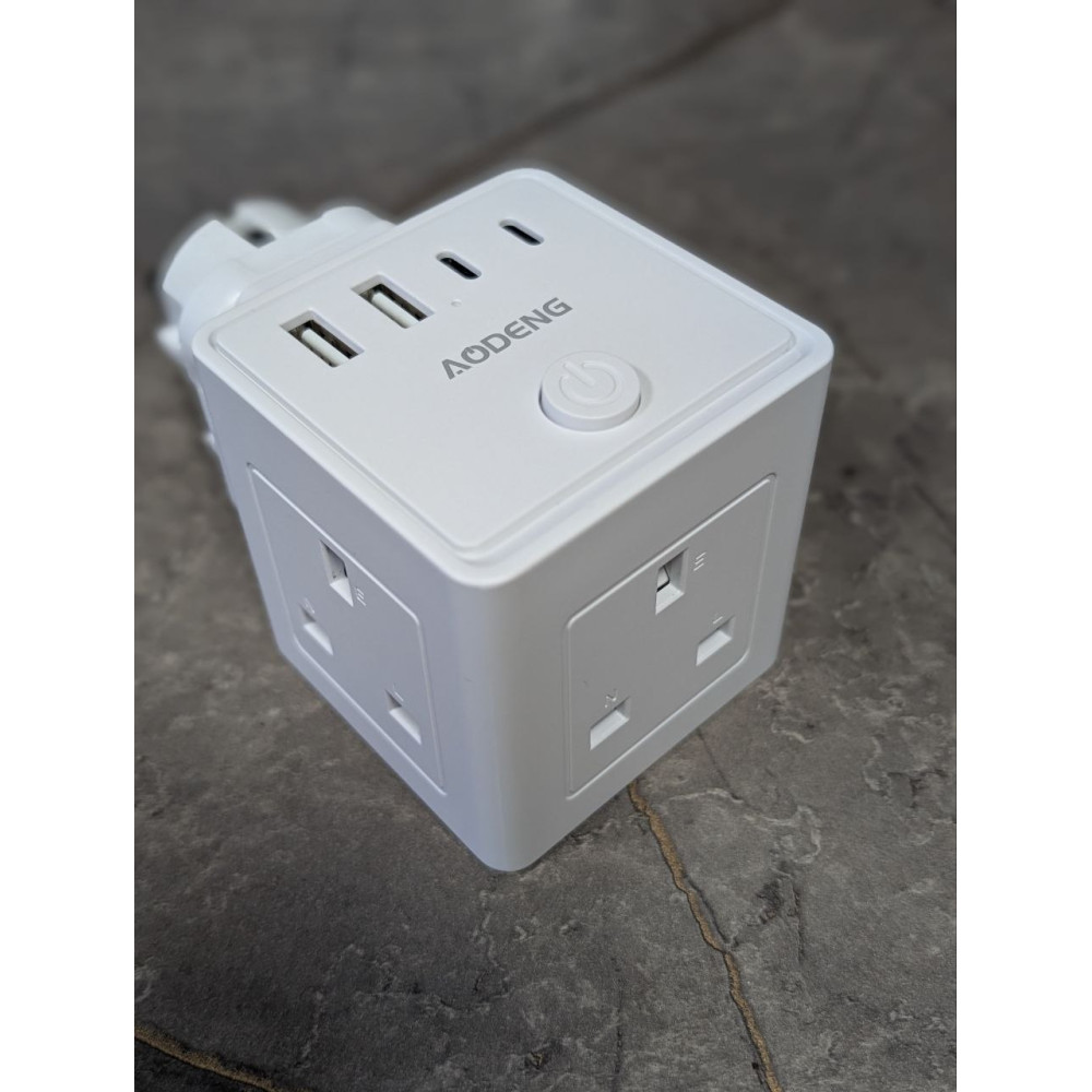 Универсальный сетевой адаптер AODENG с 3 розетками, 2 USB-A и 2 USB-C